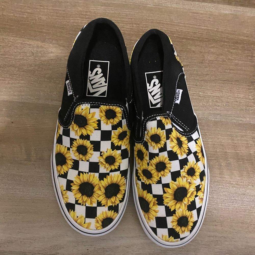 WOMANS VANS NWOT
